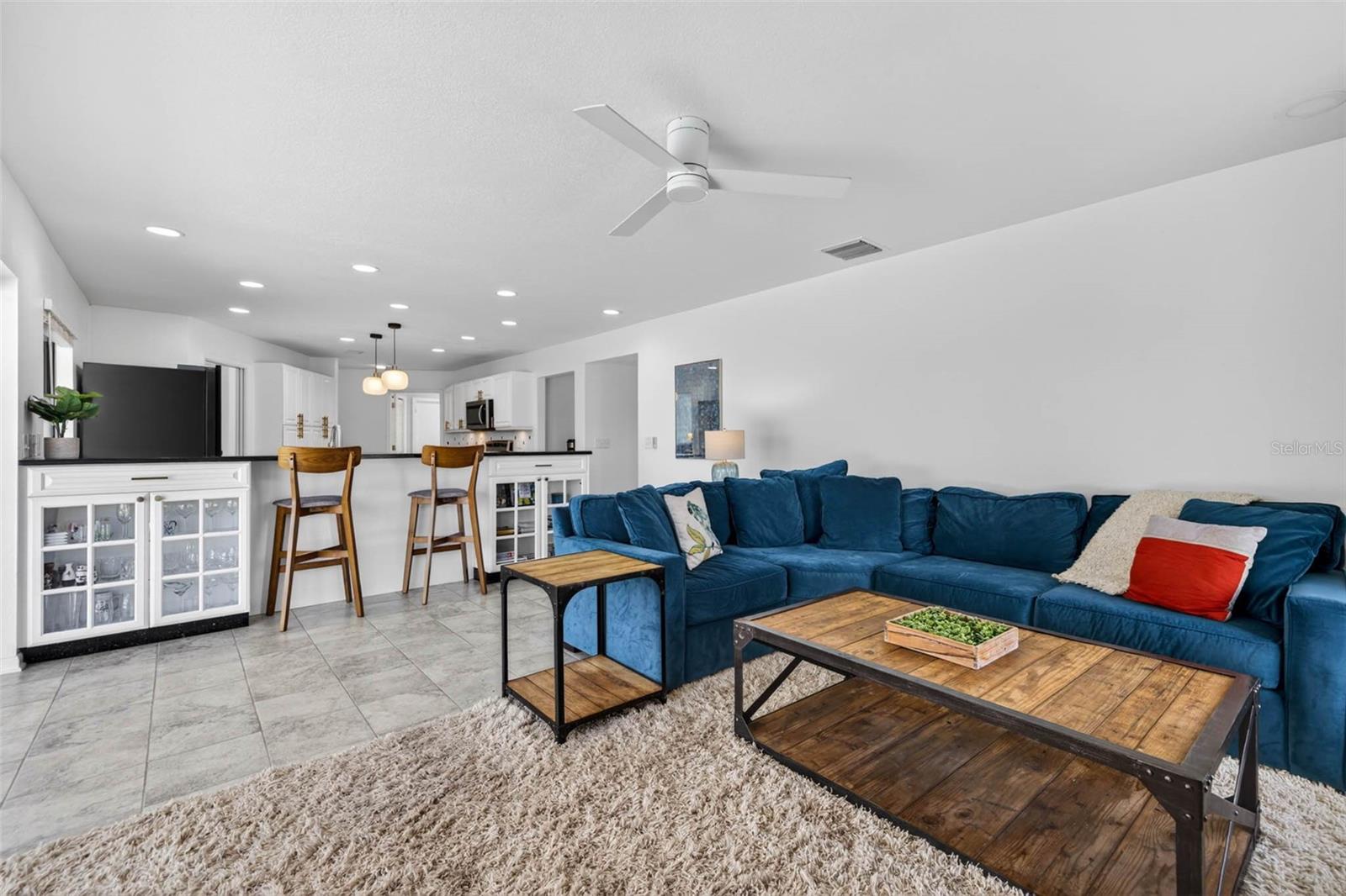 HARBOR ISLE UNIT ONE - Residential
