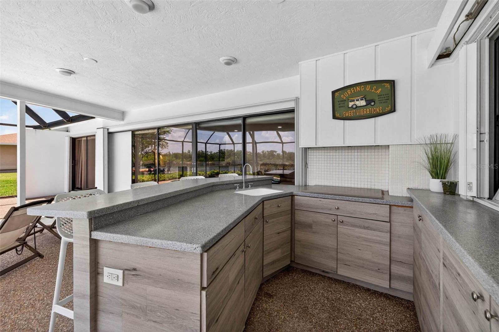 HARBOR ISLE UNIT ONE - Residential