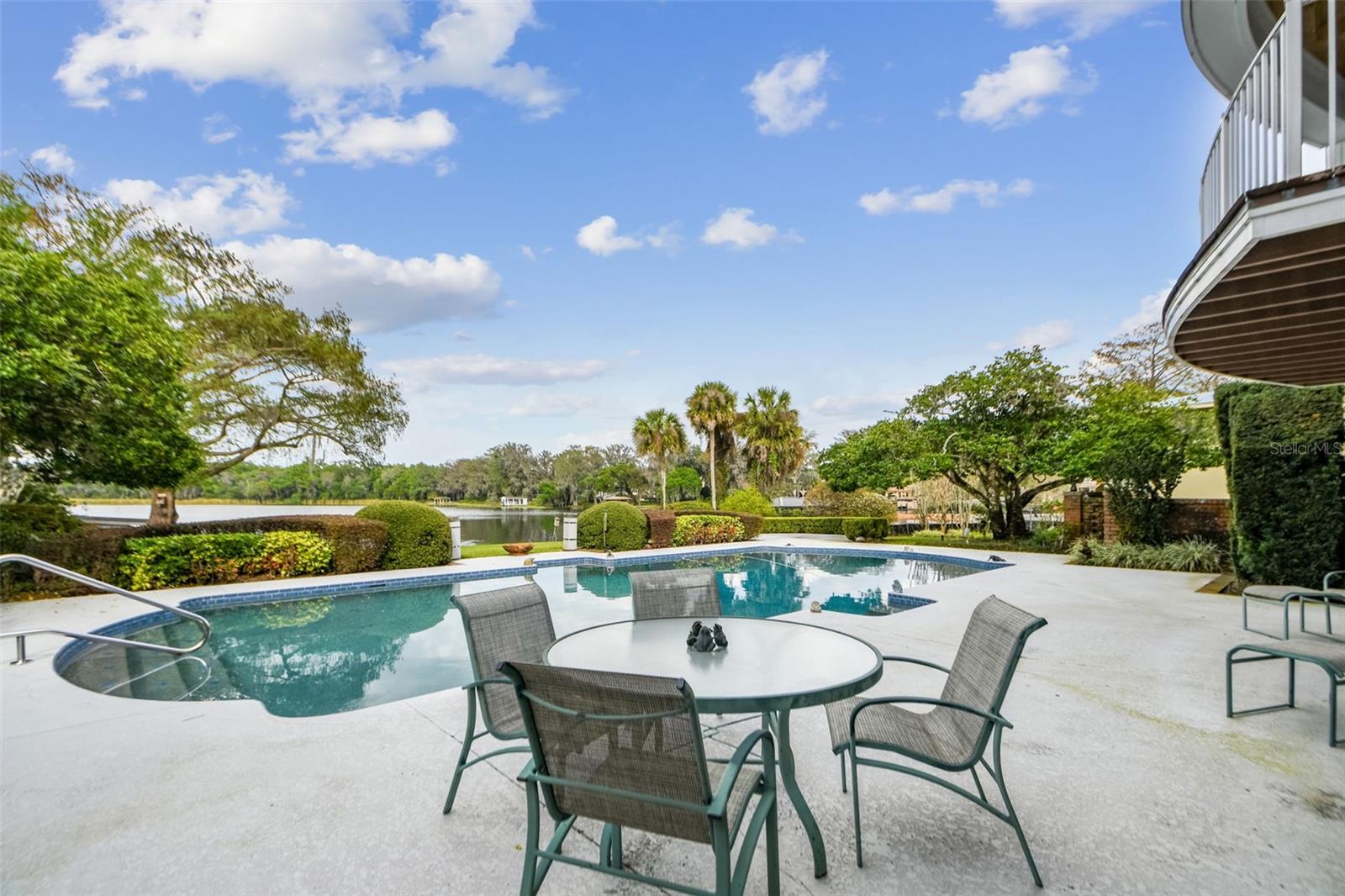 TIMBERLANE SHORES - Residential
