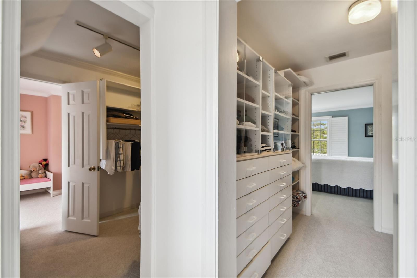 TIMBERLANE SHORES - Residential