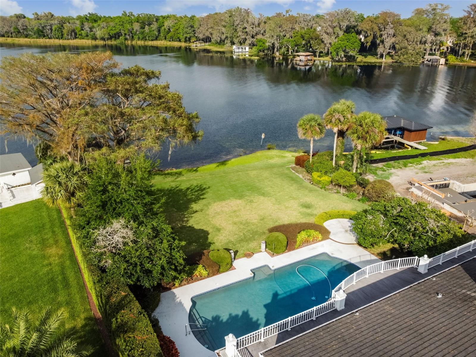 TIMBERLANE SHORES - Residential
