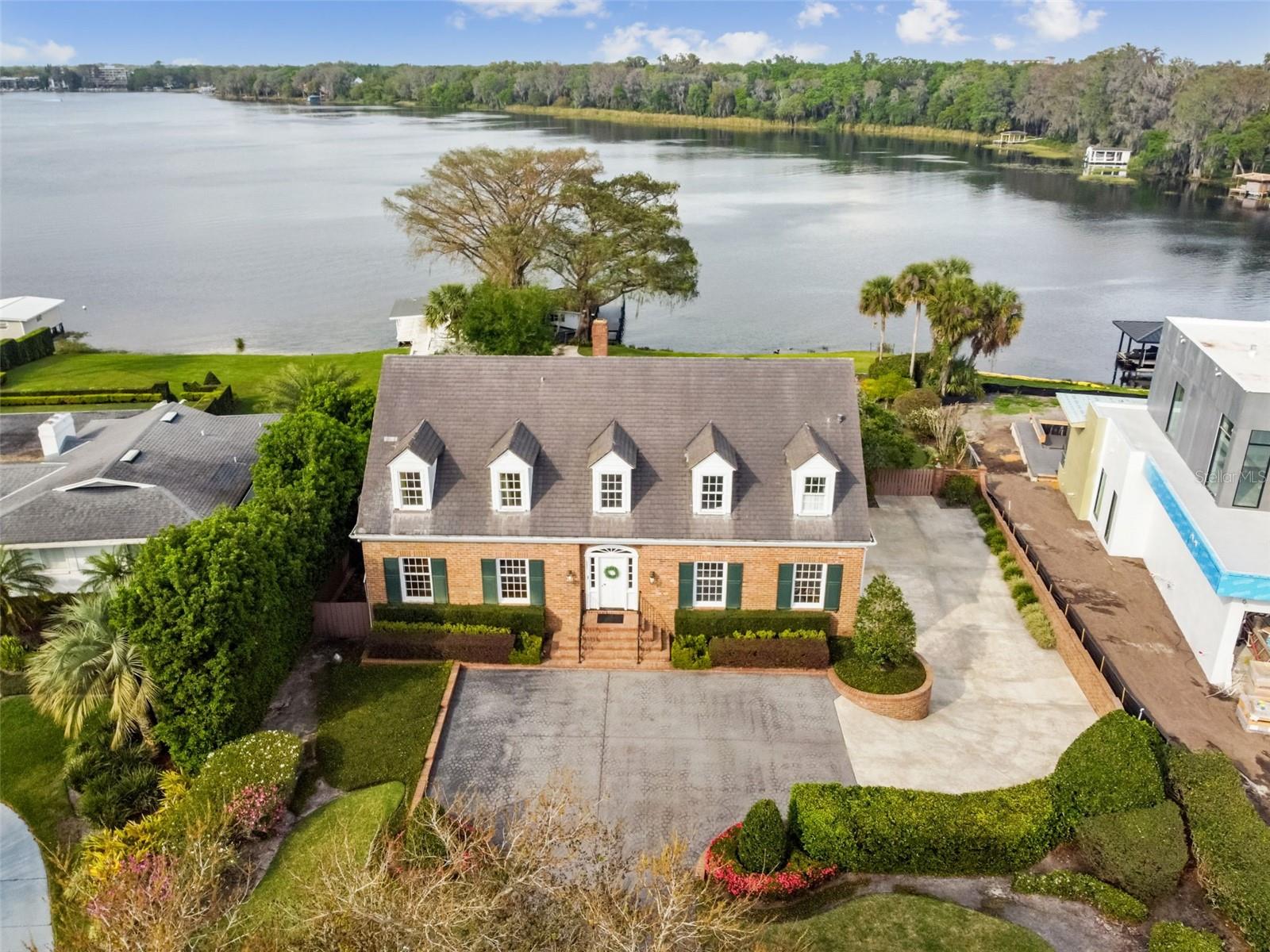 TIMBERLANE SHORES - Residential