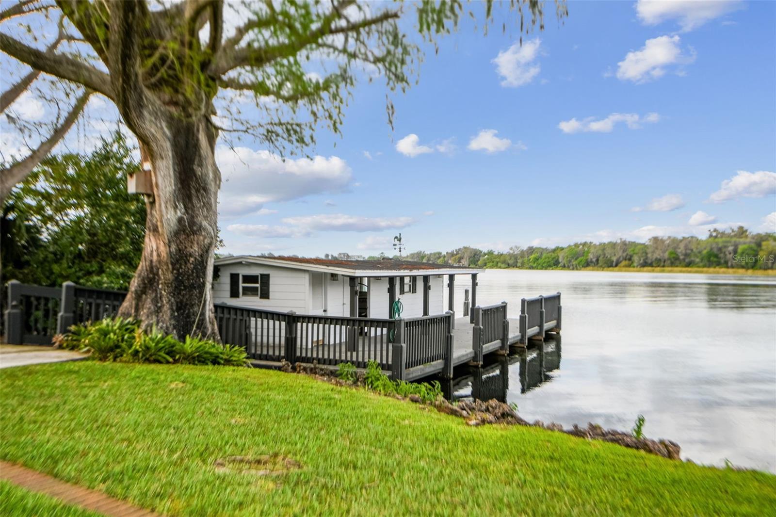 TIMBERLANE SHORES - Residential
