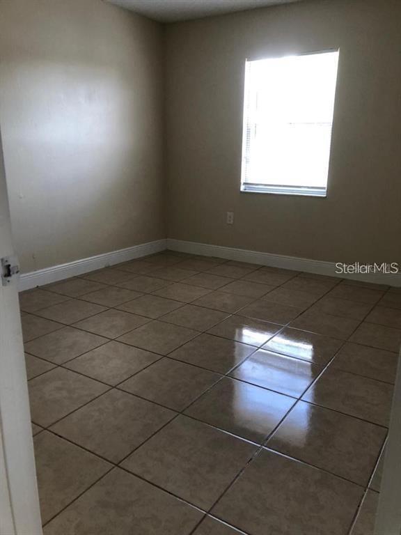 GOLFVIEW MANOR - Residential Lease