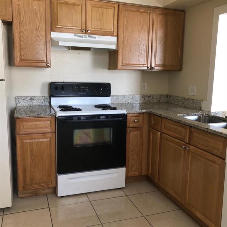 GOLFVIEW MANOR - Residential Lease