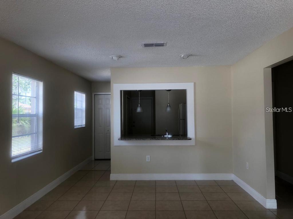 GOLFVIEW MANOR - Residential Lease
