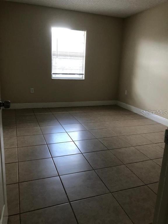 GOLFVIEW MANOR - Residential Lease