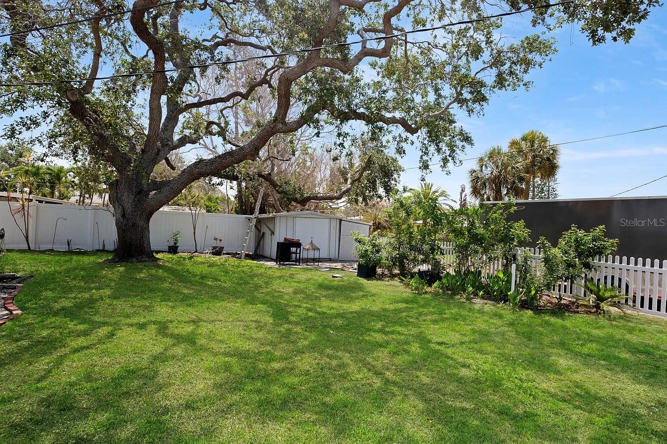 BELLE VISTA POINT - Residential