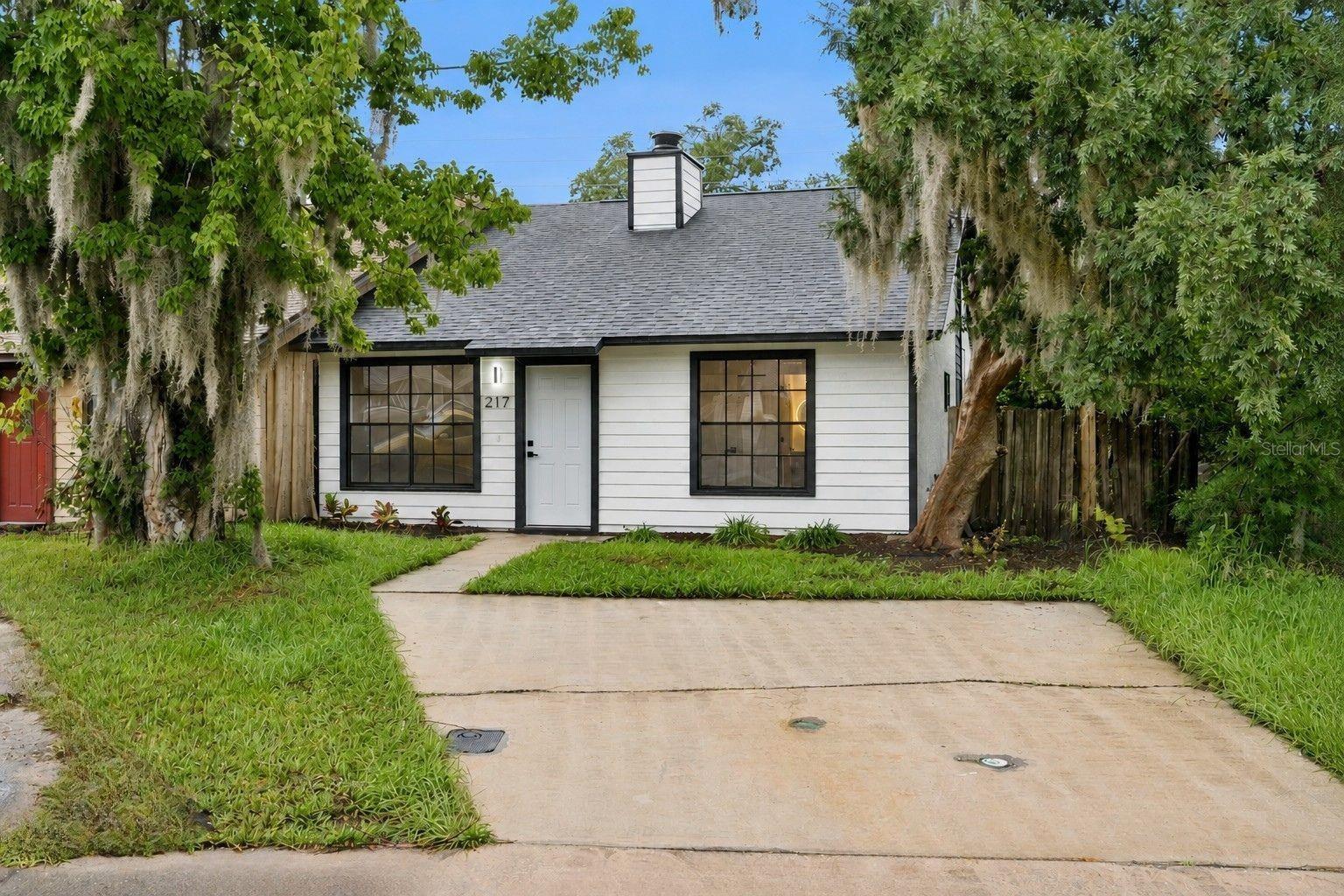 LOVELL TERRACE - Residential