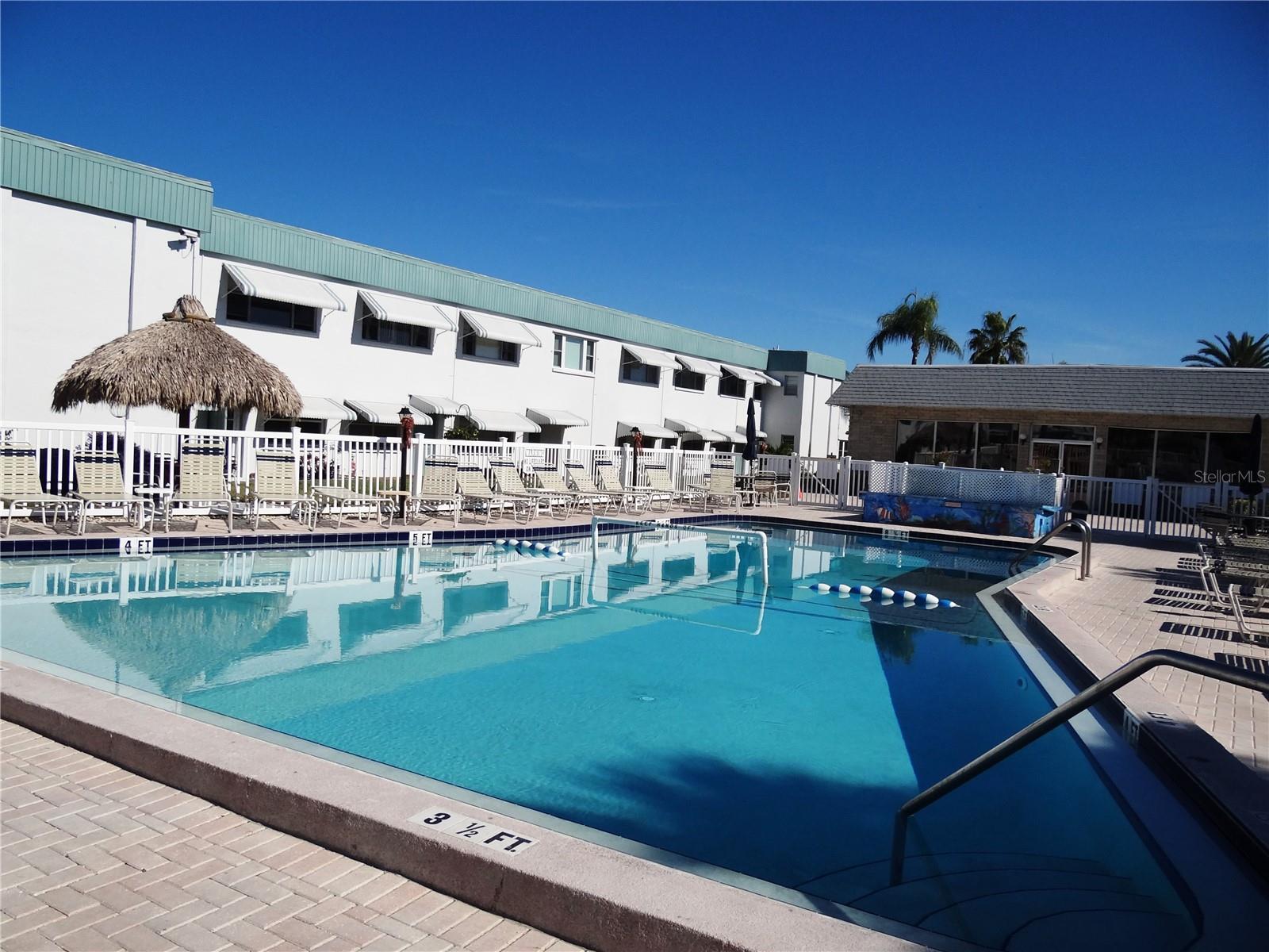 PARADISE SHORES - Residential Lease
