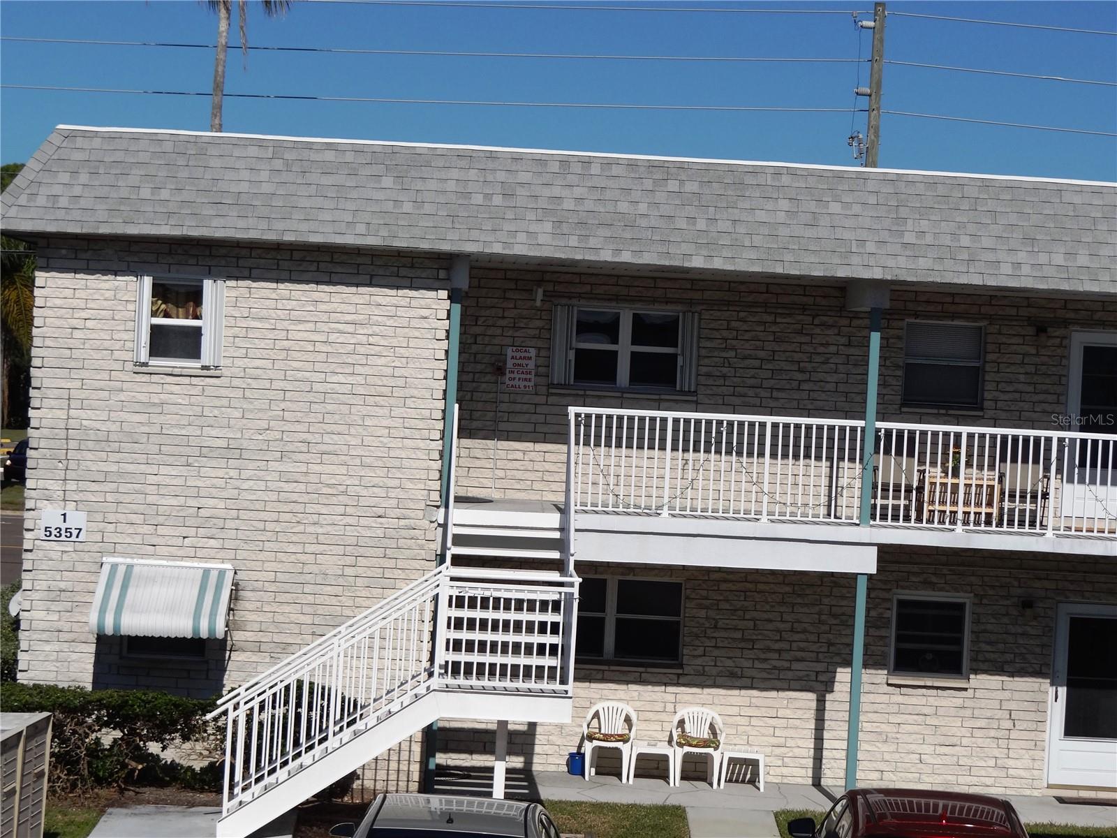 PARADISE SHORES - Residential Lease
