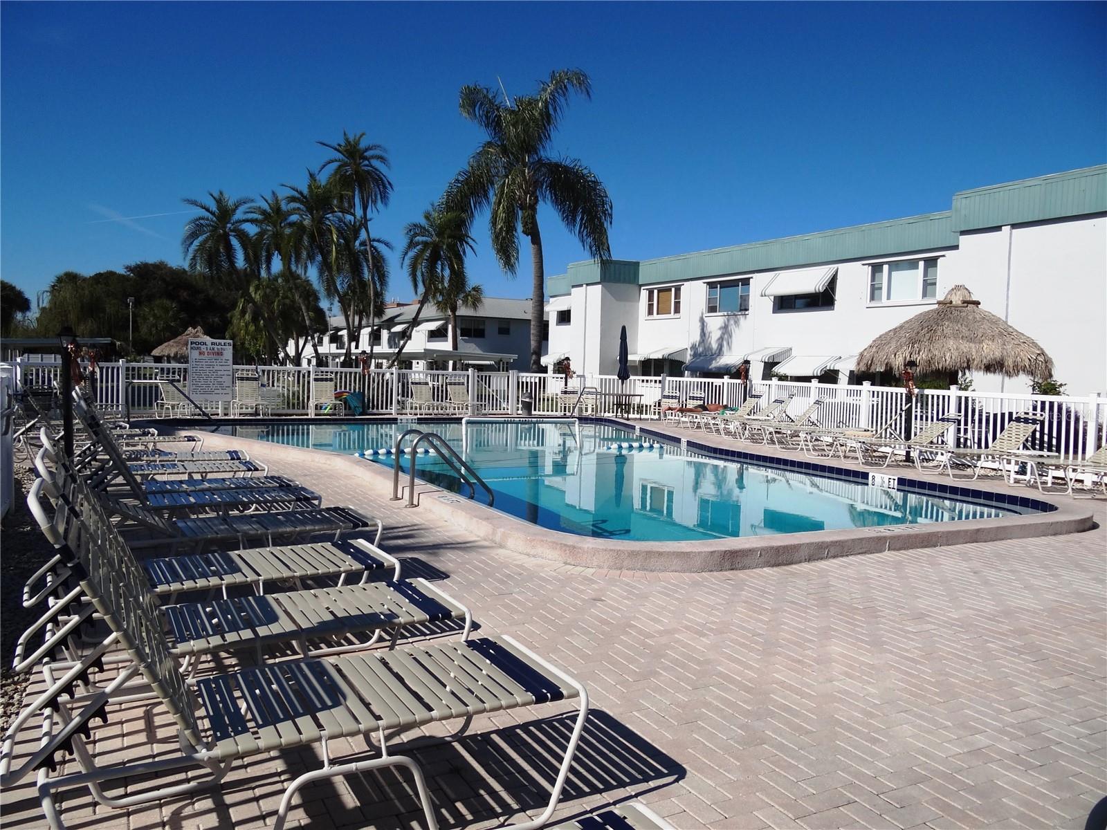 PARADISE SHORES - Residential Lease