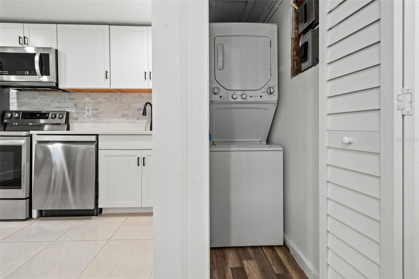 BIDWELLS OAK WOOD ADD - Residential Lease