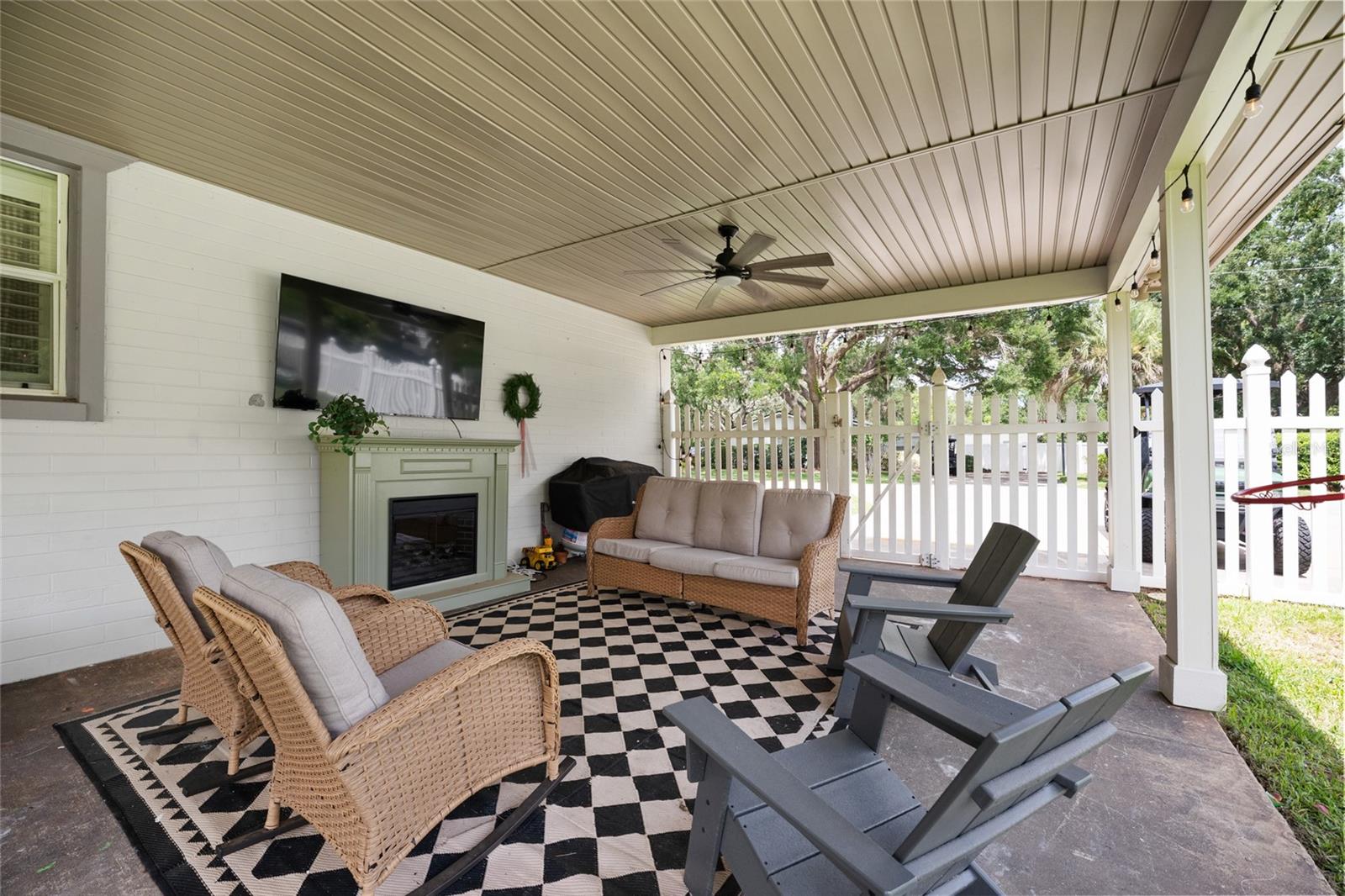 WOODFIELDS UN 04 - Residential