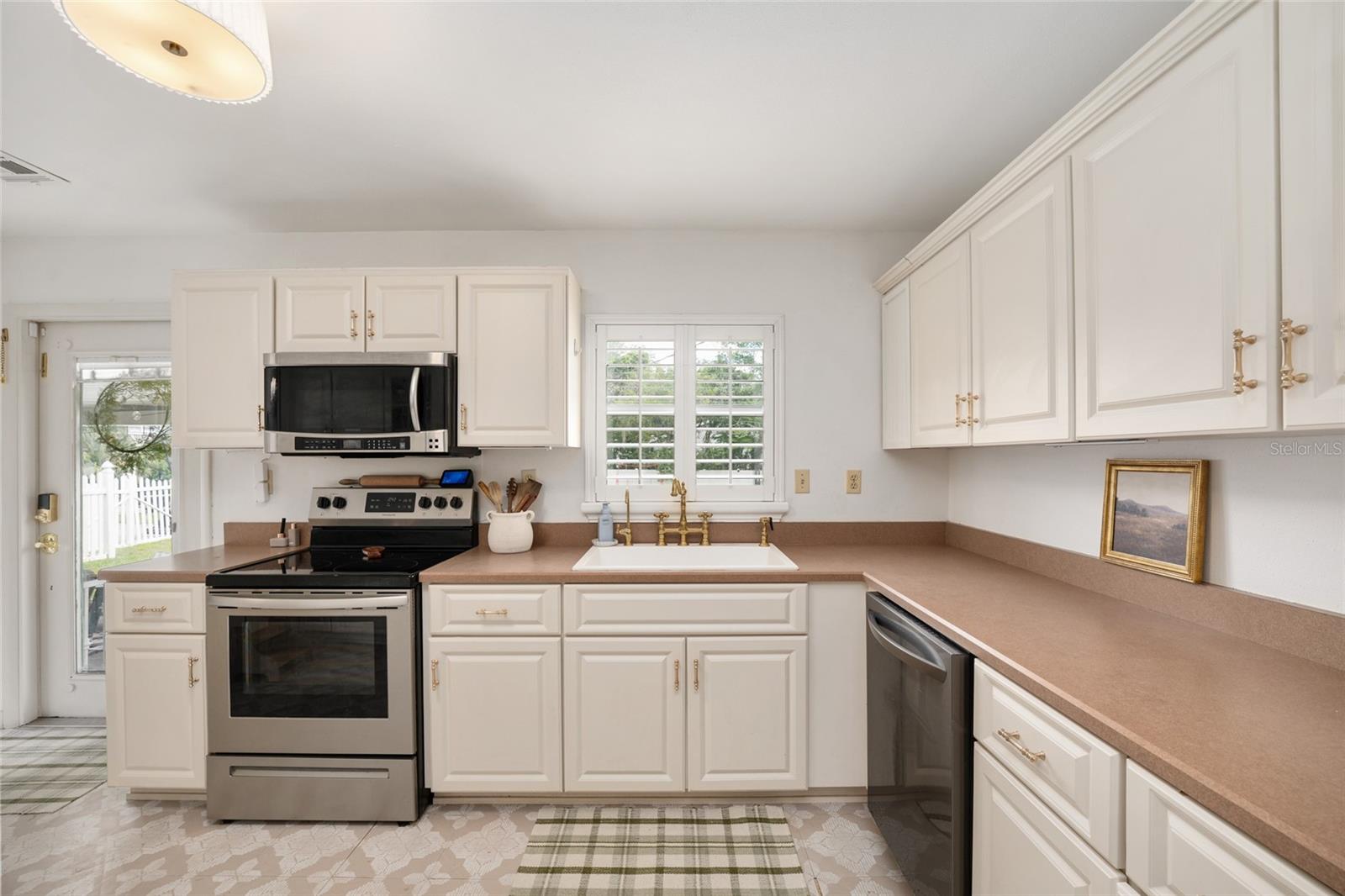 WOODFIELDS UN 04 - Residential