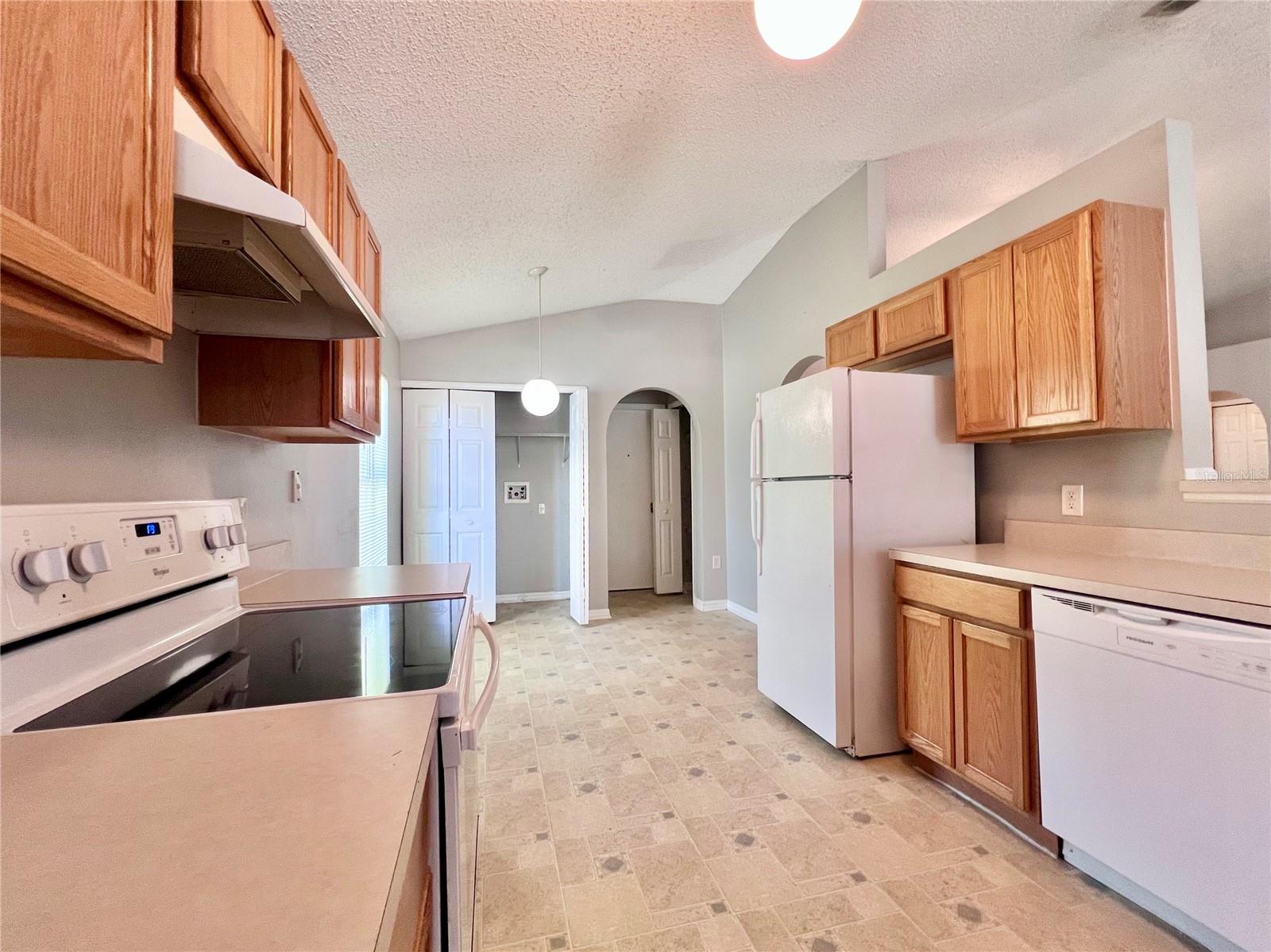 CANOE CREEK ESTATES - Residential