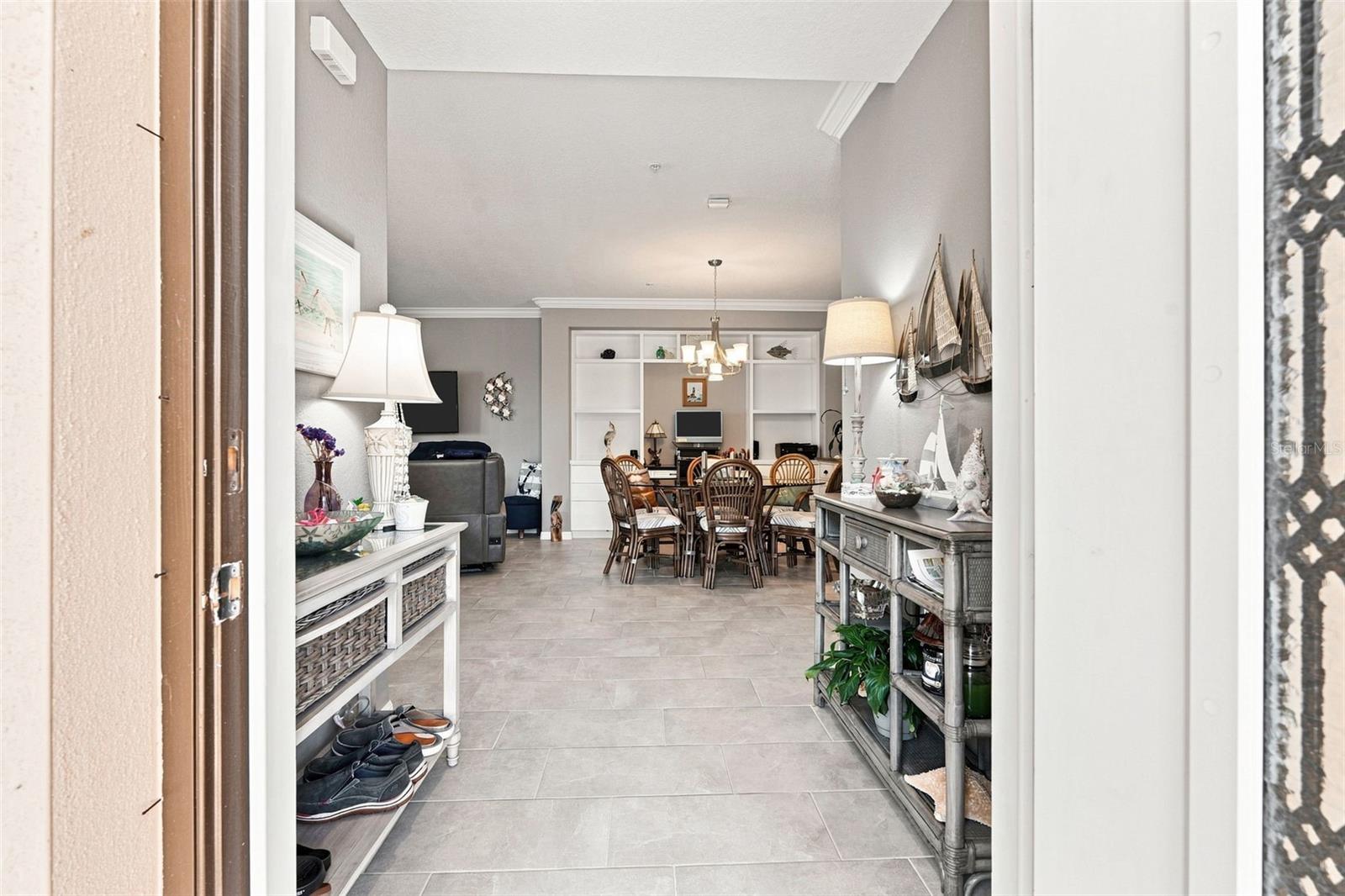 COACH HOMES 4/GRAN PARADISO BL - Residential