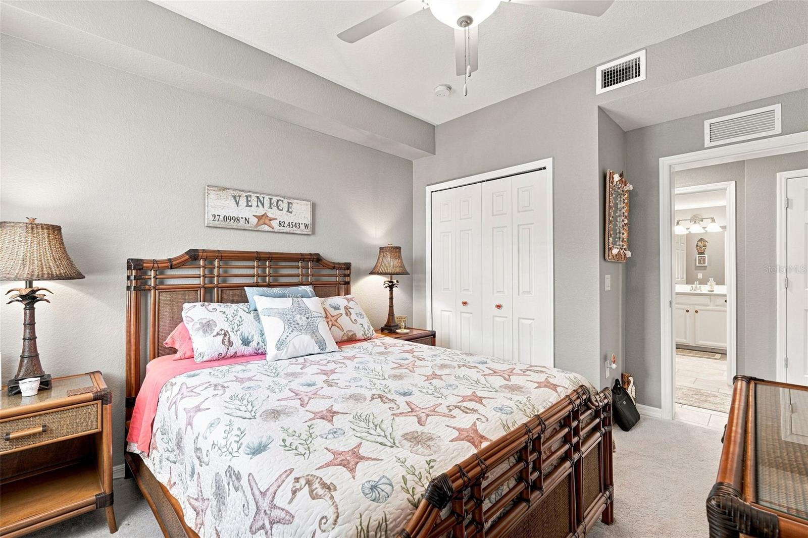 COACH HOMES 4/GRAN PARADISO BL - Residential