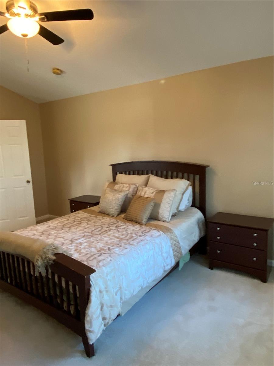 VISTAS AT LAKE HOWELL - Residential Lease