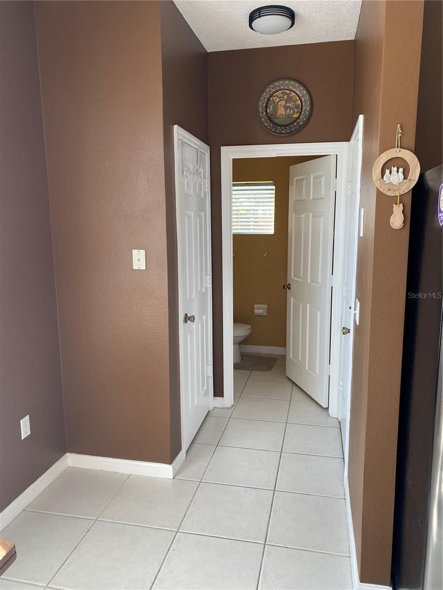 VISTAS AT LAKE HOWELL - Residential Lease
