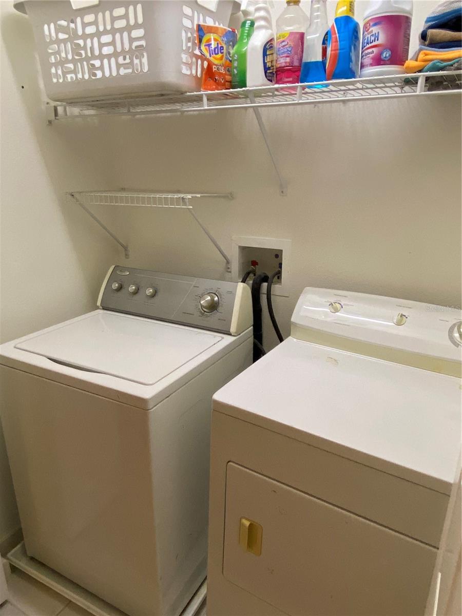 VISTAS AT LAKE HOWELL - Residential Lease