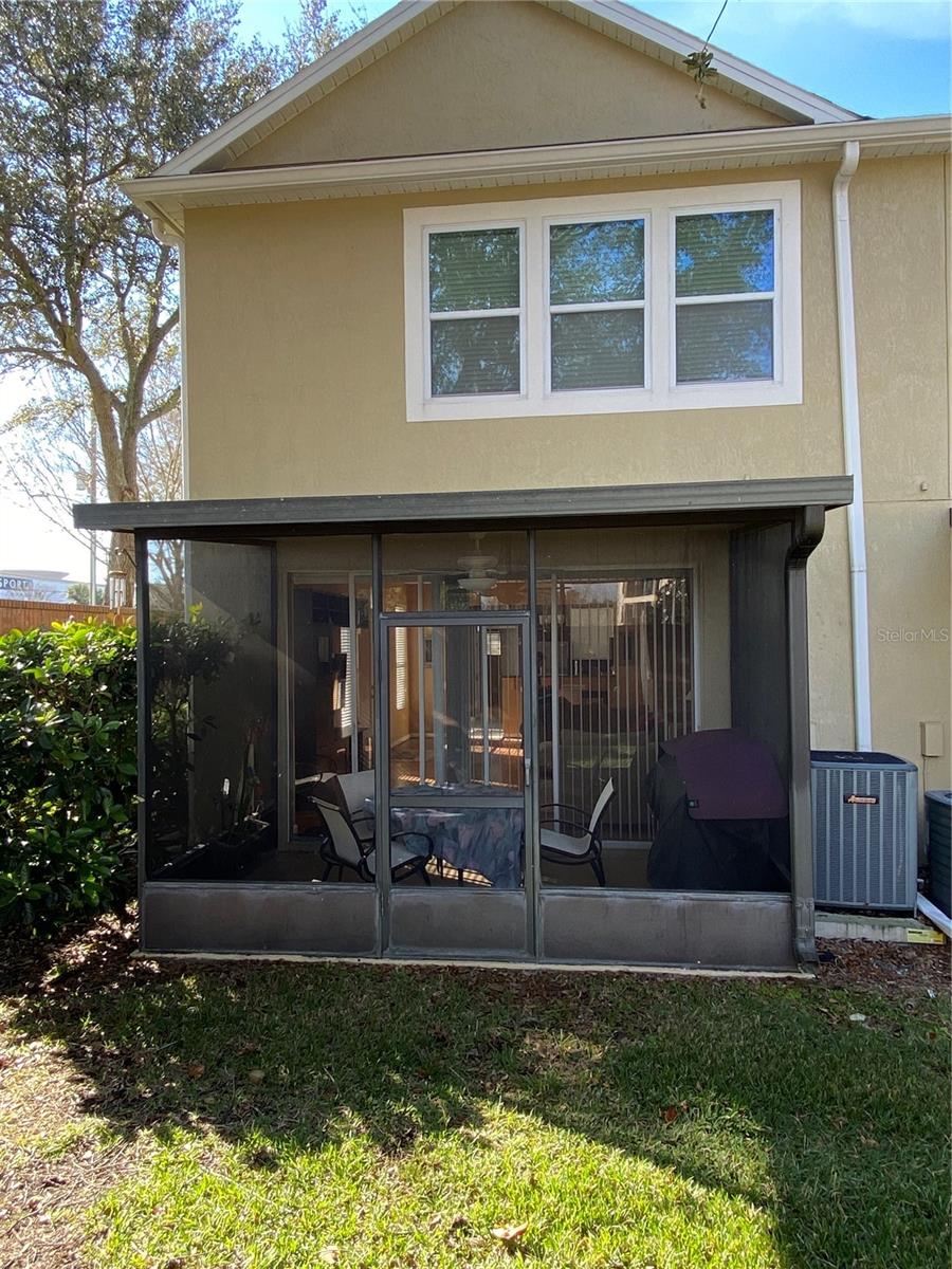 VISTAS AT LAKE HOWELL - Residential Lease