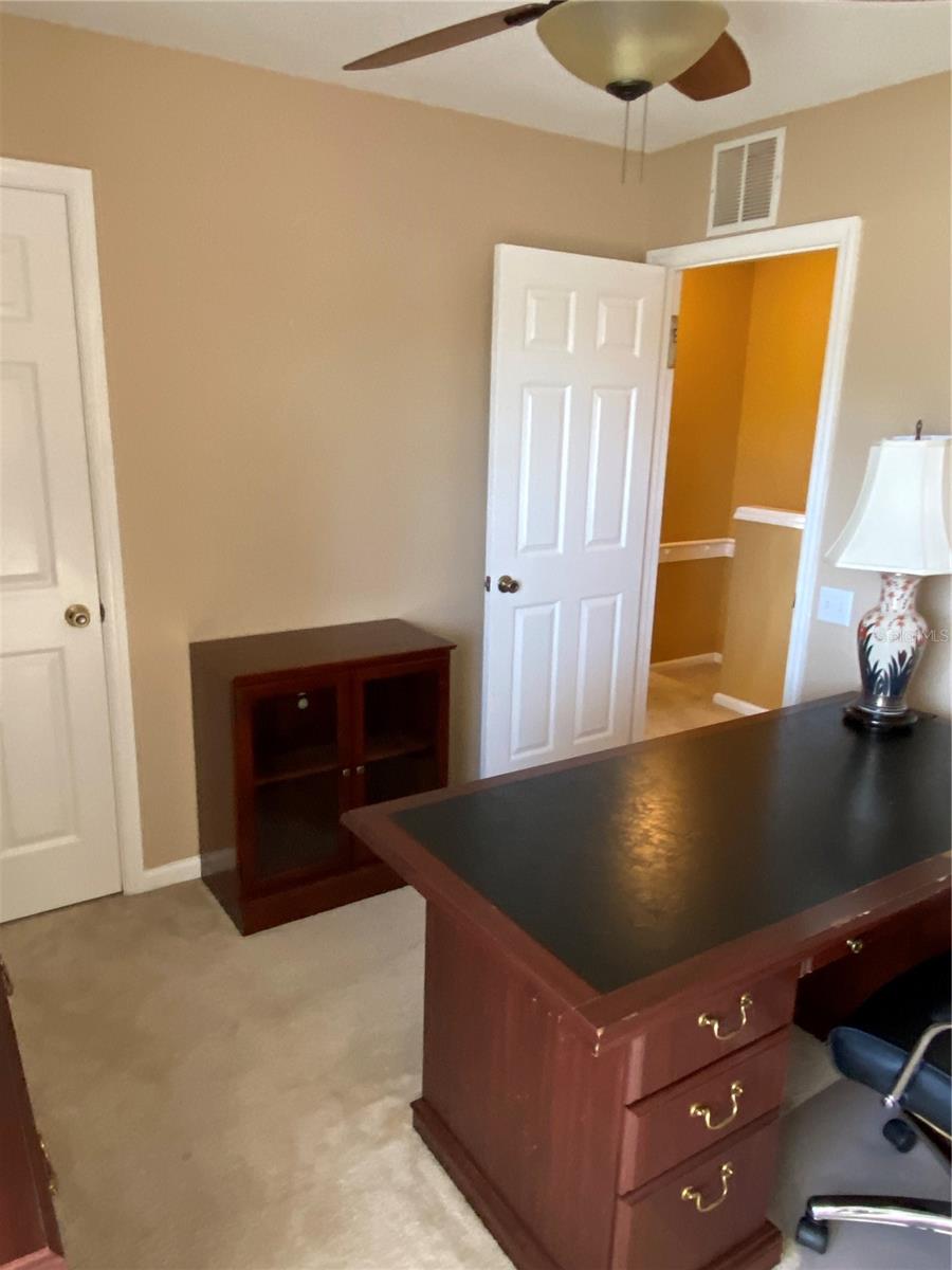 VISTAS AT LAKE HOWELL - Residential Lease