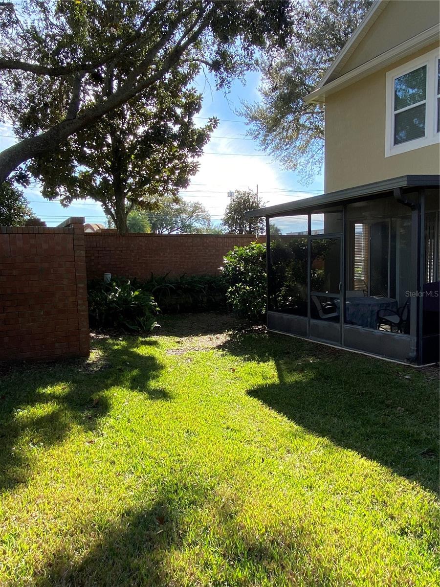 VISTAS AT LAKE HOWELL - Residential Lease