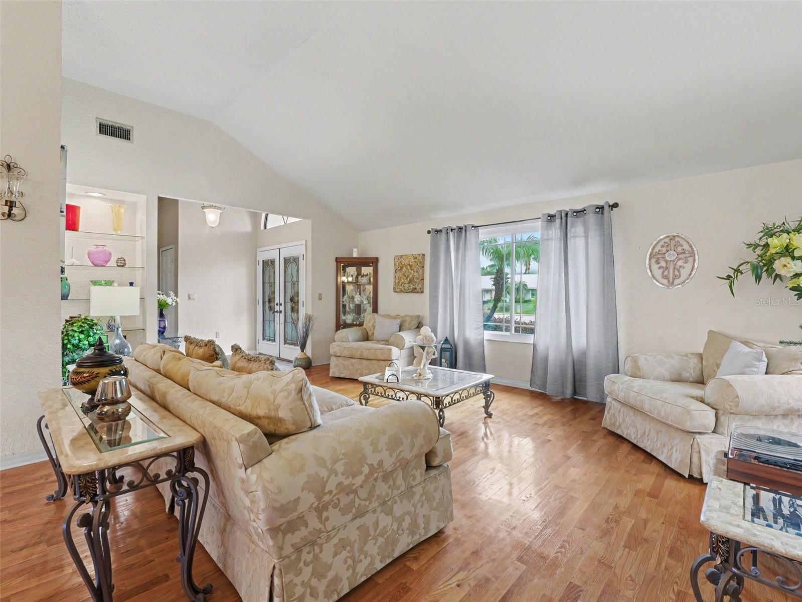WINTERSET PARK - Residential