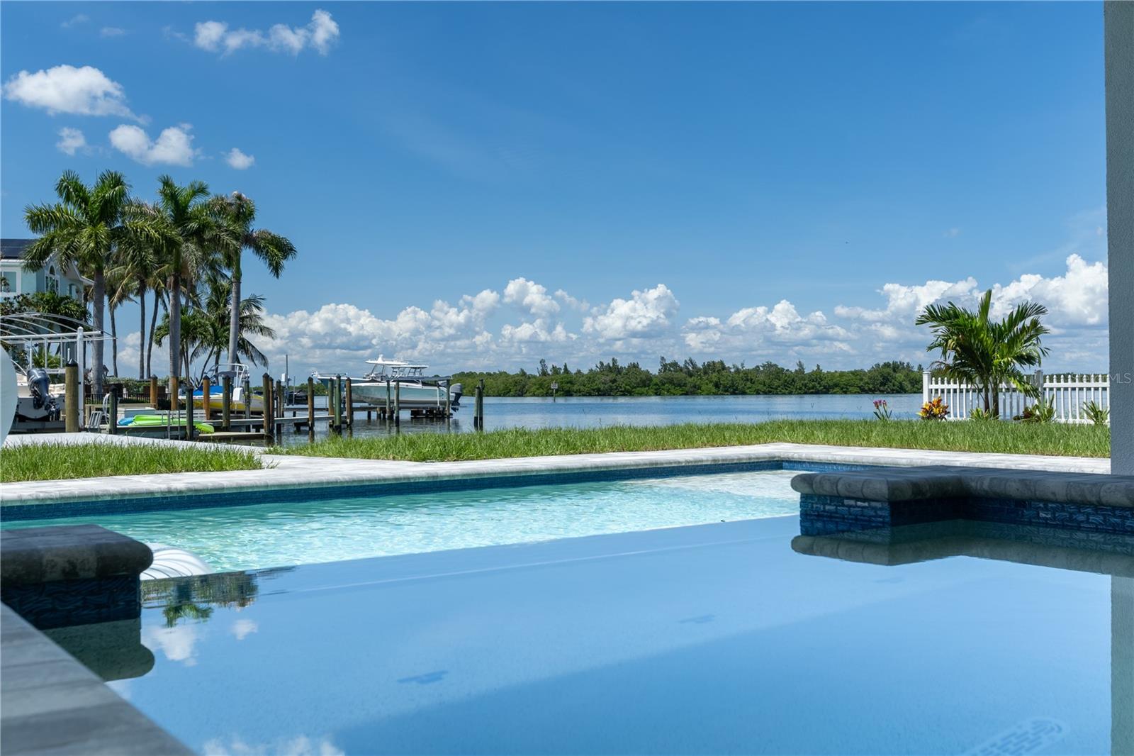 SHORE ACRES EDGEWATER SEC - Residential
