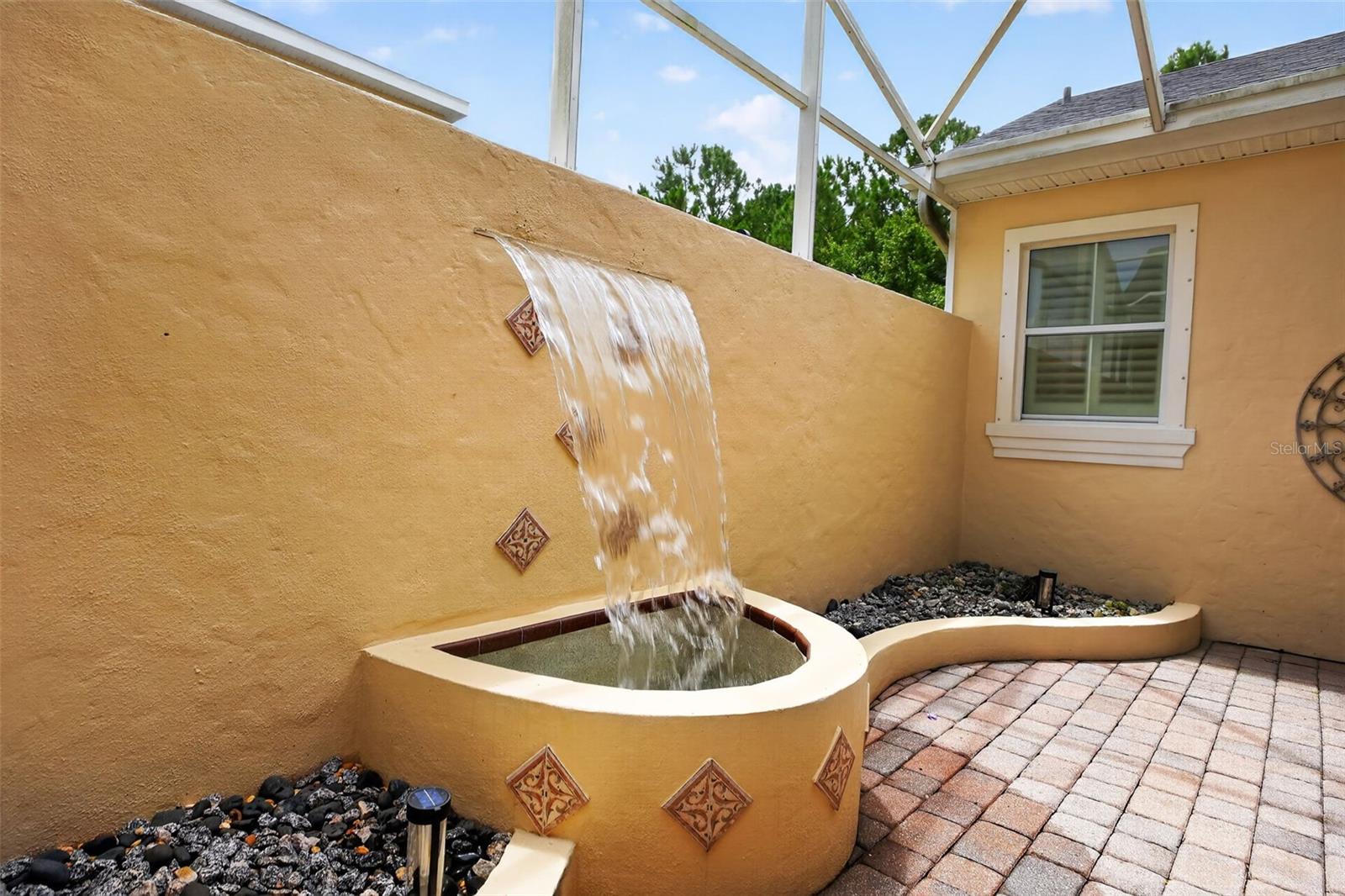 SAVANNAH POINTE - Residential