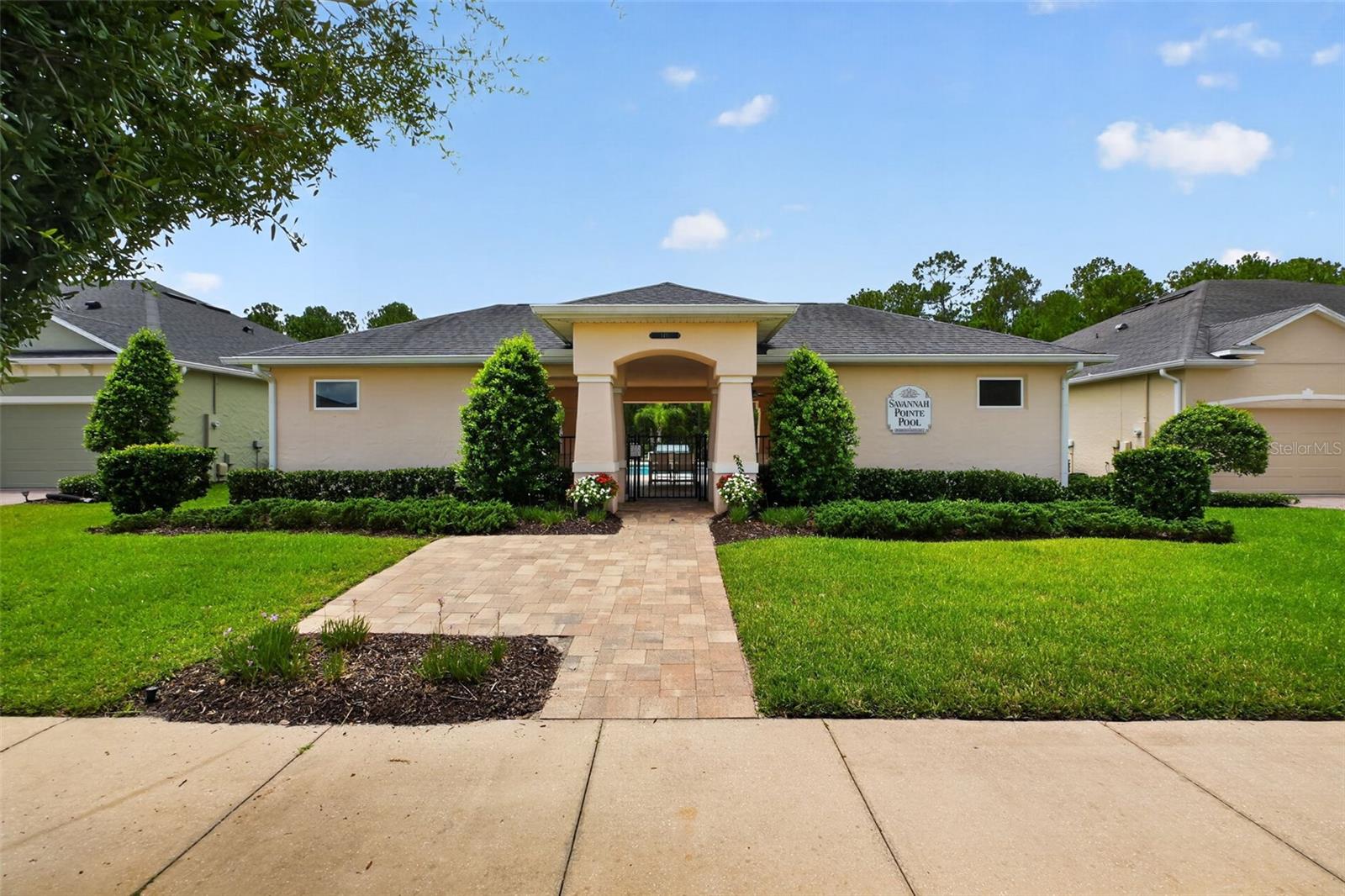 SAVANNAH POINTE - Residential