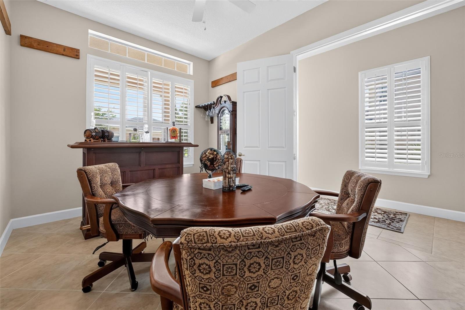 SAVANNAH POINTE - Residential