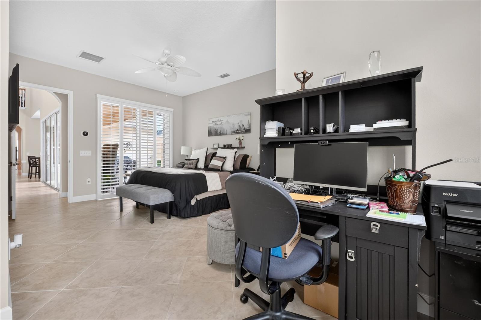 SAVANNAH POINTE - Residential