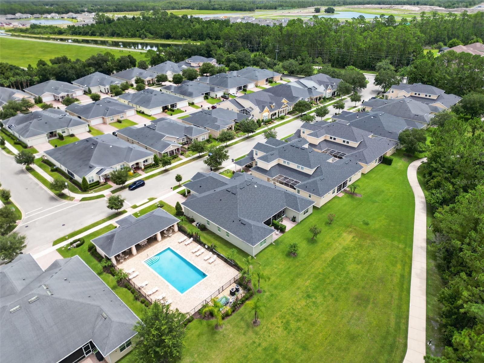 SAVANNAH POINTE - Residential