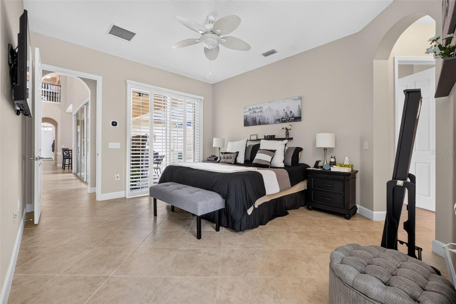 SAVANNAH POINTE - Residential