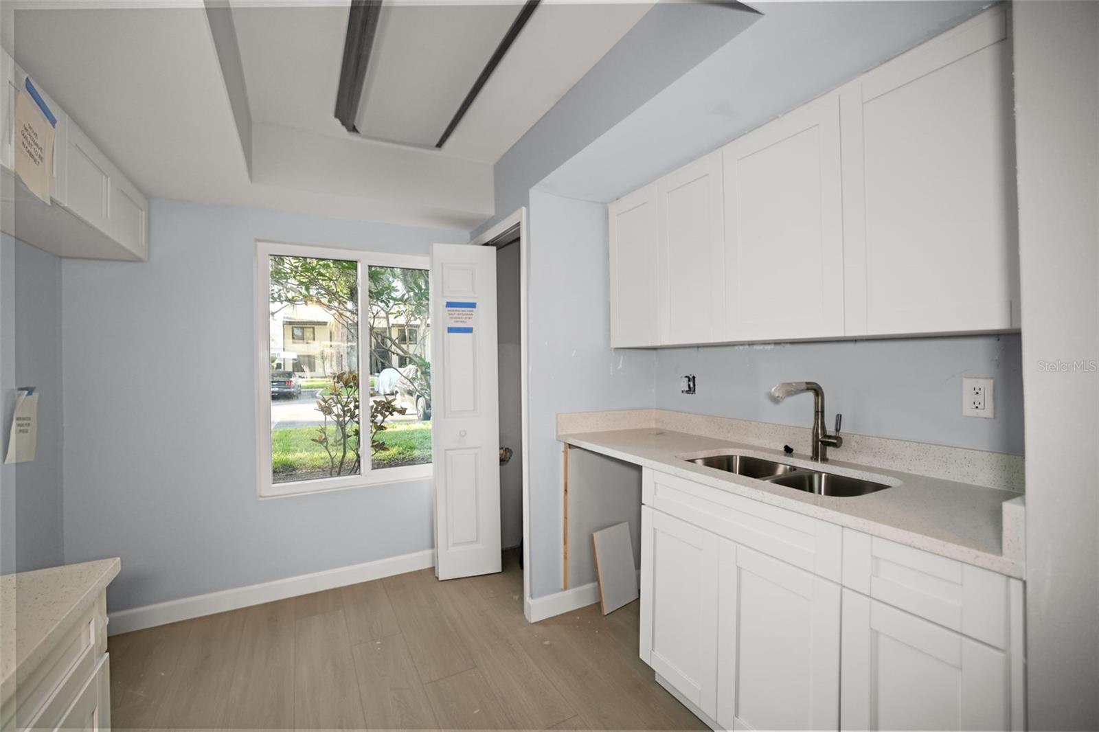 MOORINGS THE CONDO - Residential