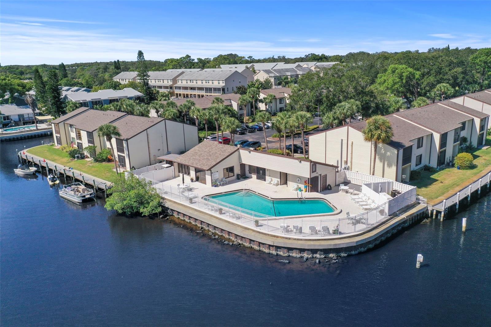 MOORINGS THE CONDO - Residential