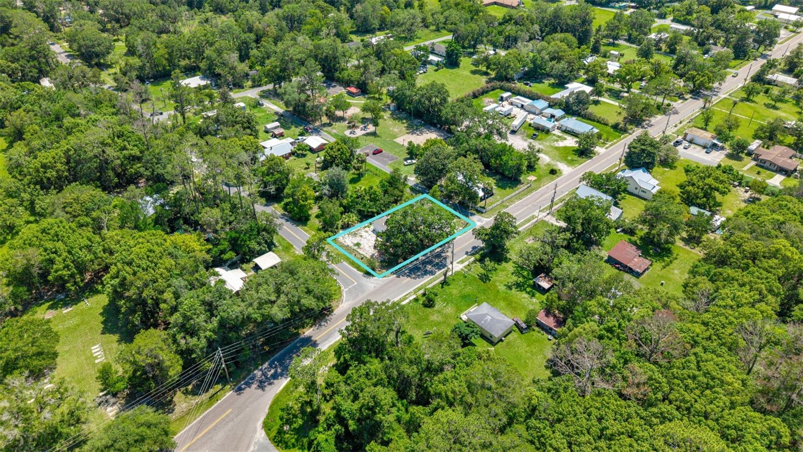 Discover this exceptional income-producing investment opportunity in the heart of Hampton, Florida. This well-maintained 3-bedroom, 2-bathroom manufactured home offers immediate cash flow with a reliable tenant already in place, making it an ideal addition to any investment portfolio.