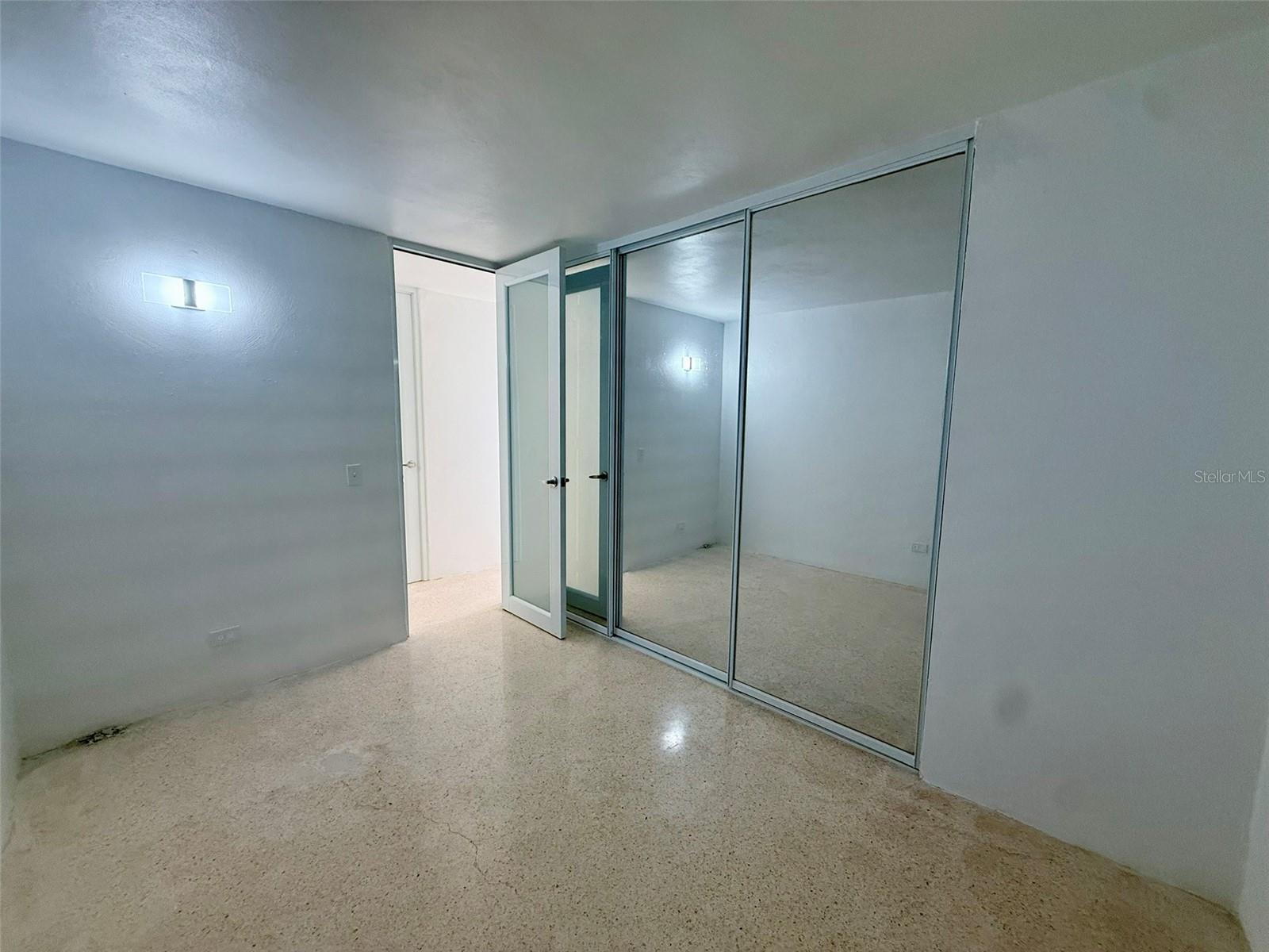 VILLA CAROLINA - Residential