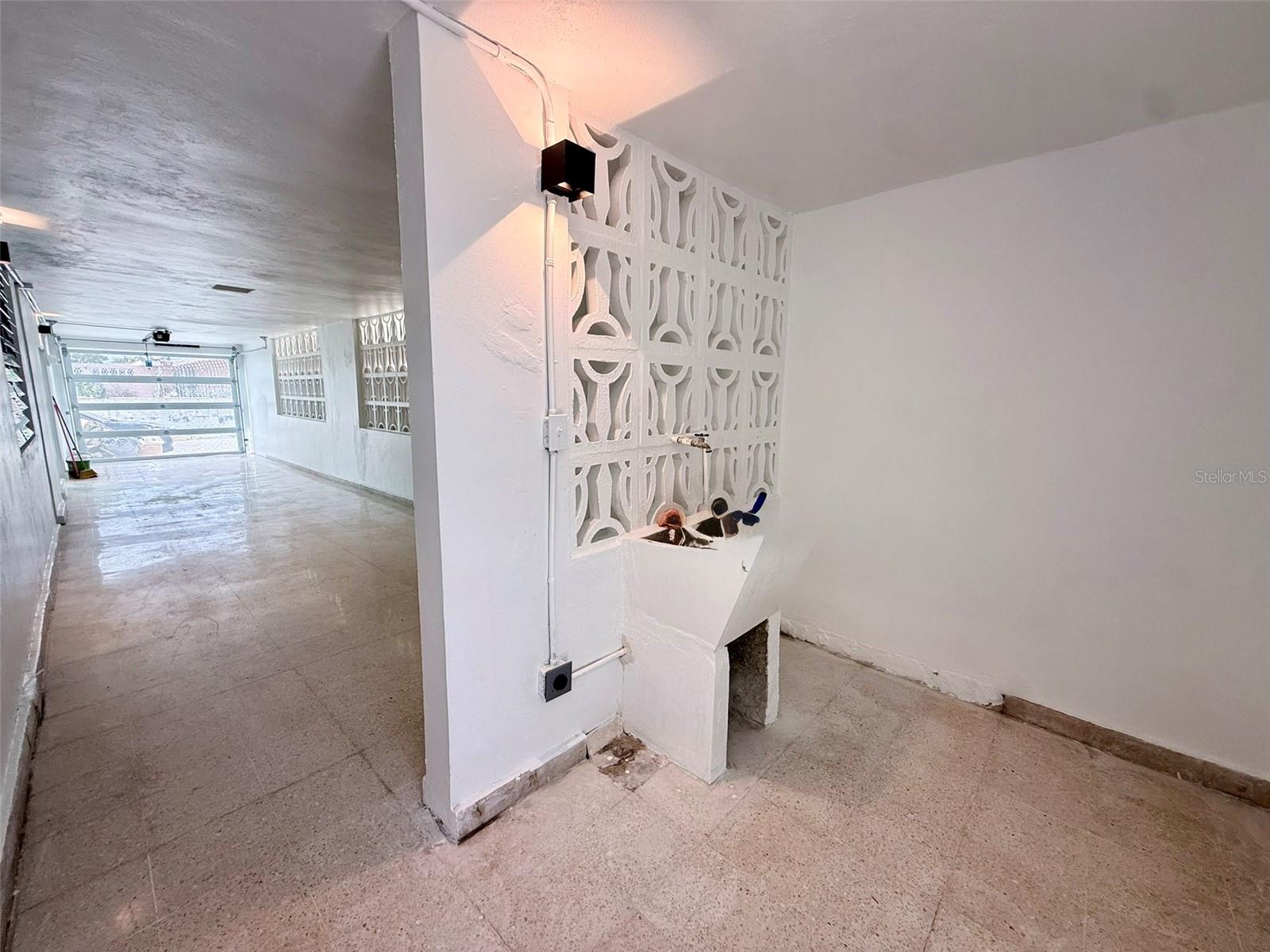 VILLA CAROLINA - Residential