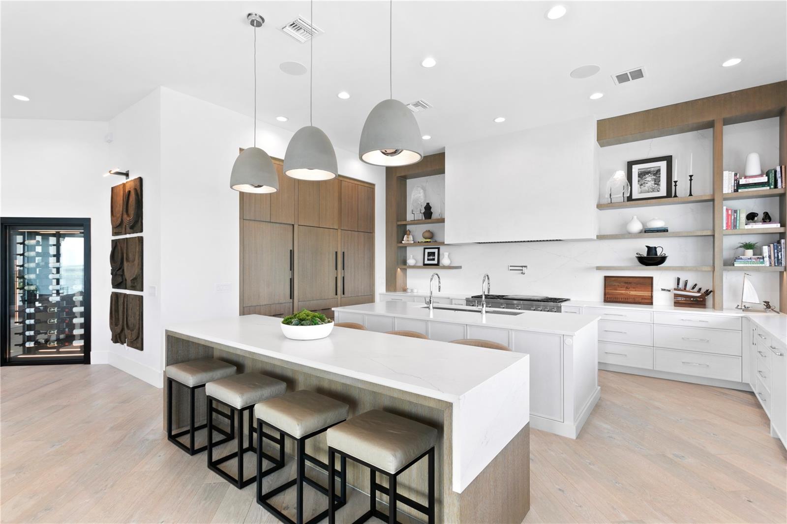 VENETIAN ISLES - Residential