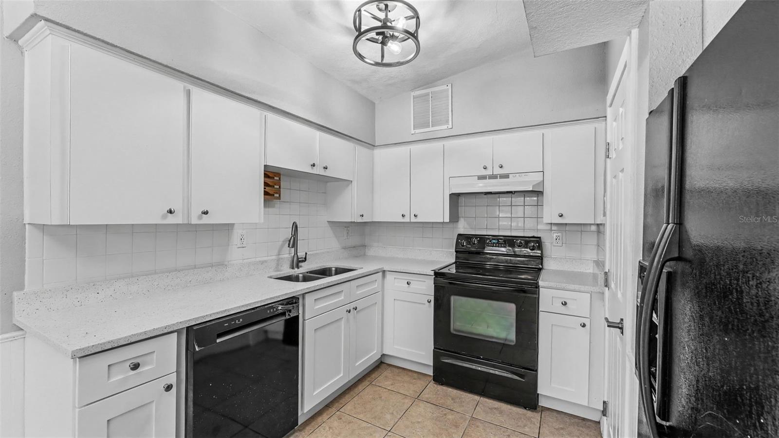 HIGHLAND HILLS - Residential