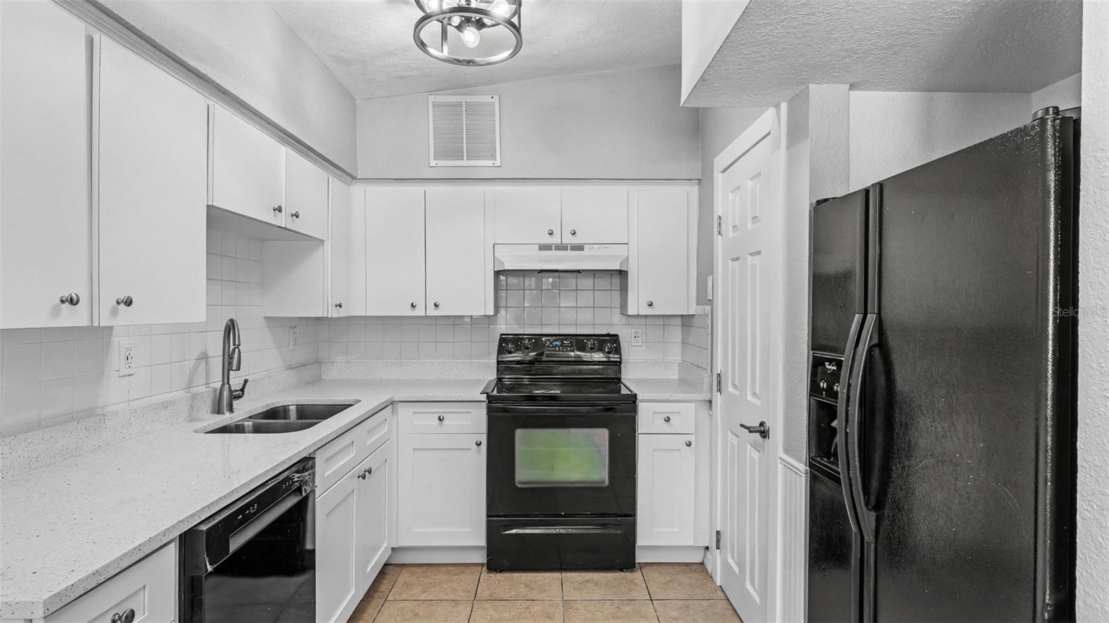 HIGHLAND HILLS - Residential