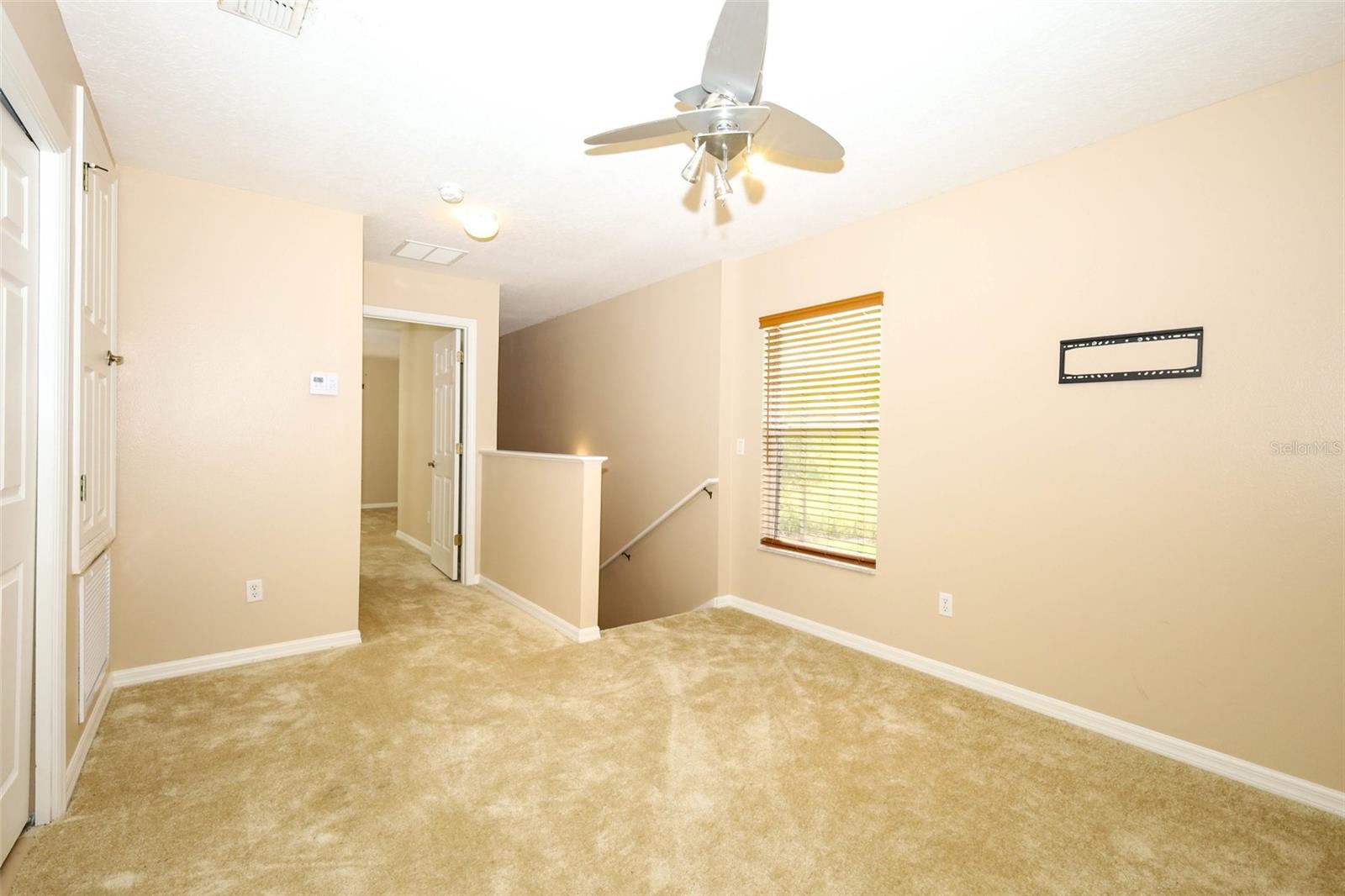 HAWTHORNE GLEN TWNHMS - Residential