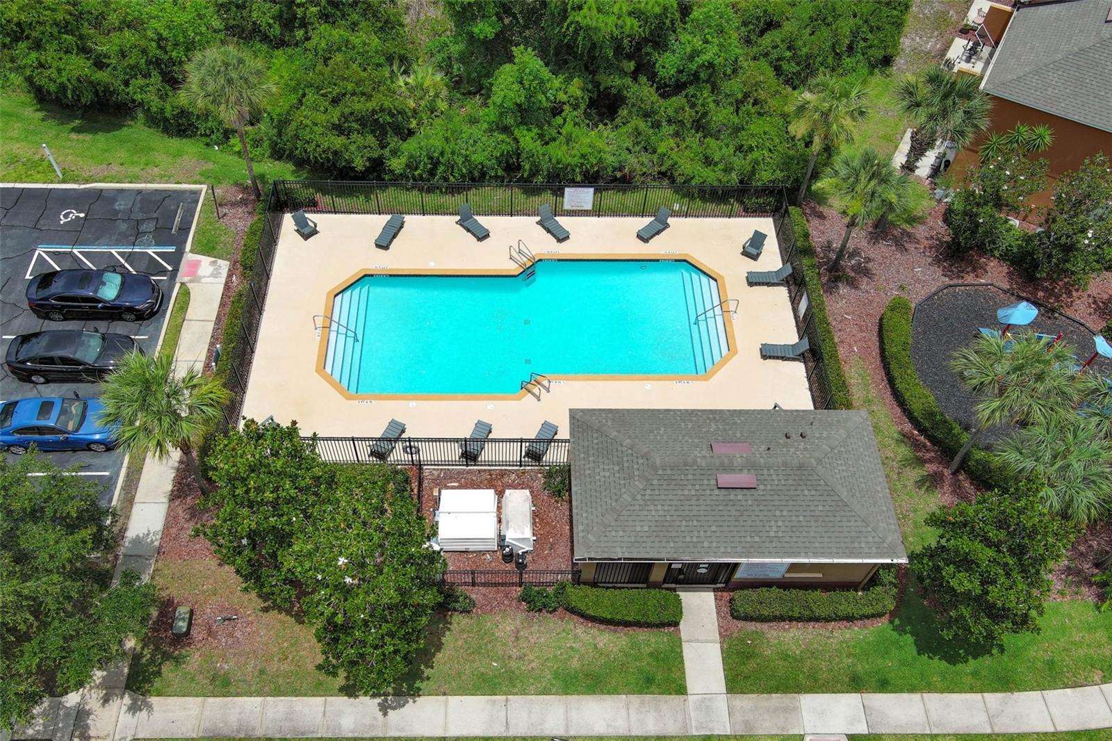 HAWTHORNE GLEN TWNHMS - Residential