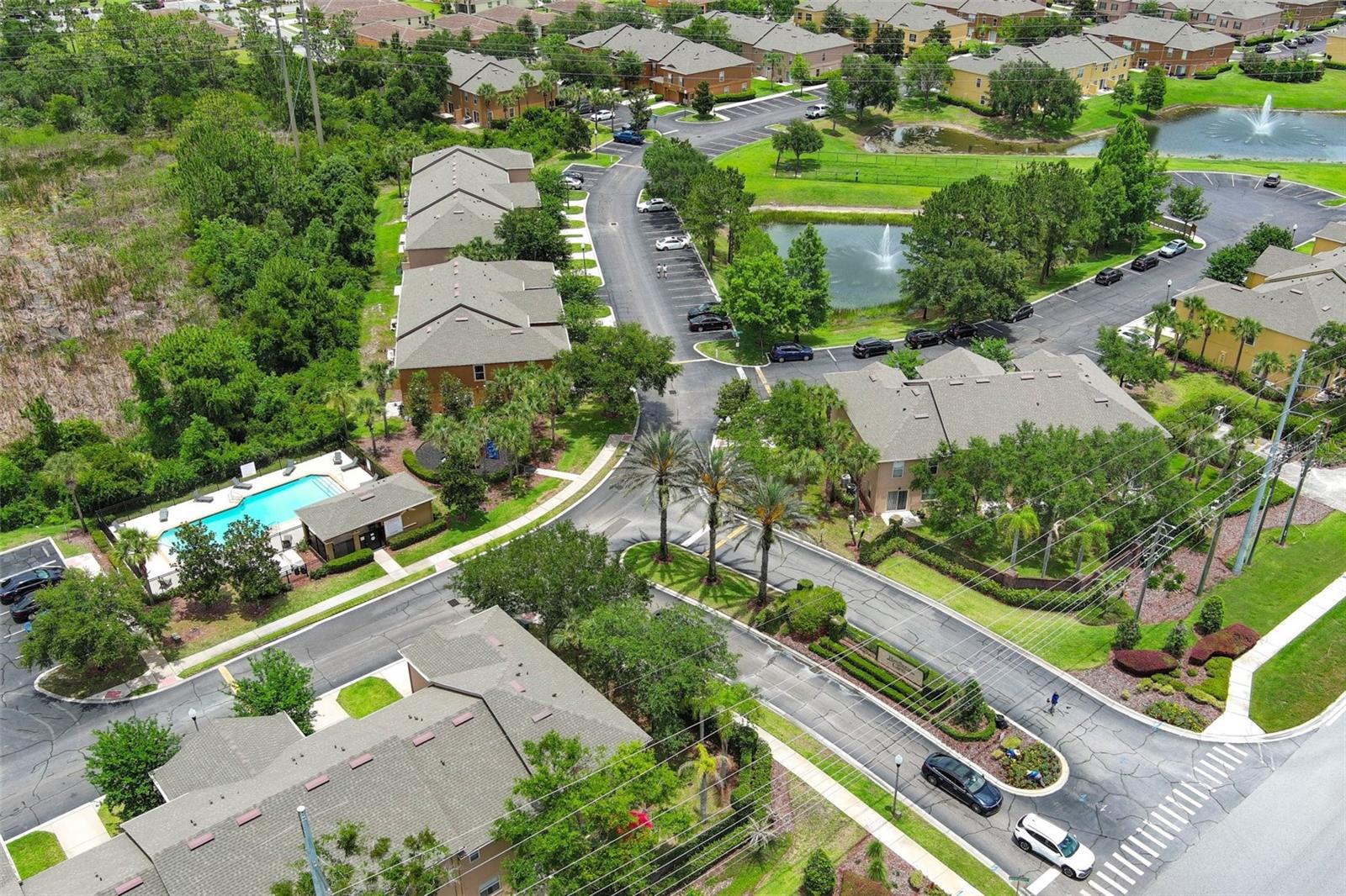 HAWTHORNE GLEN TWNHMS - Residential