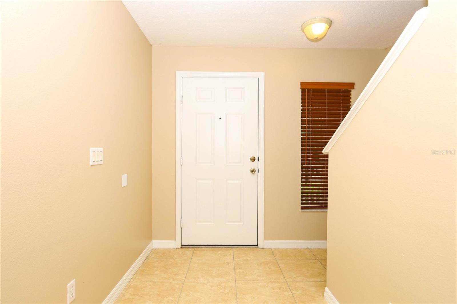 HAWTHORNE GLEN TWNHMS - Residential