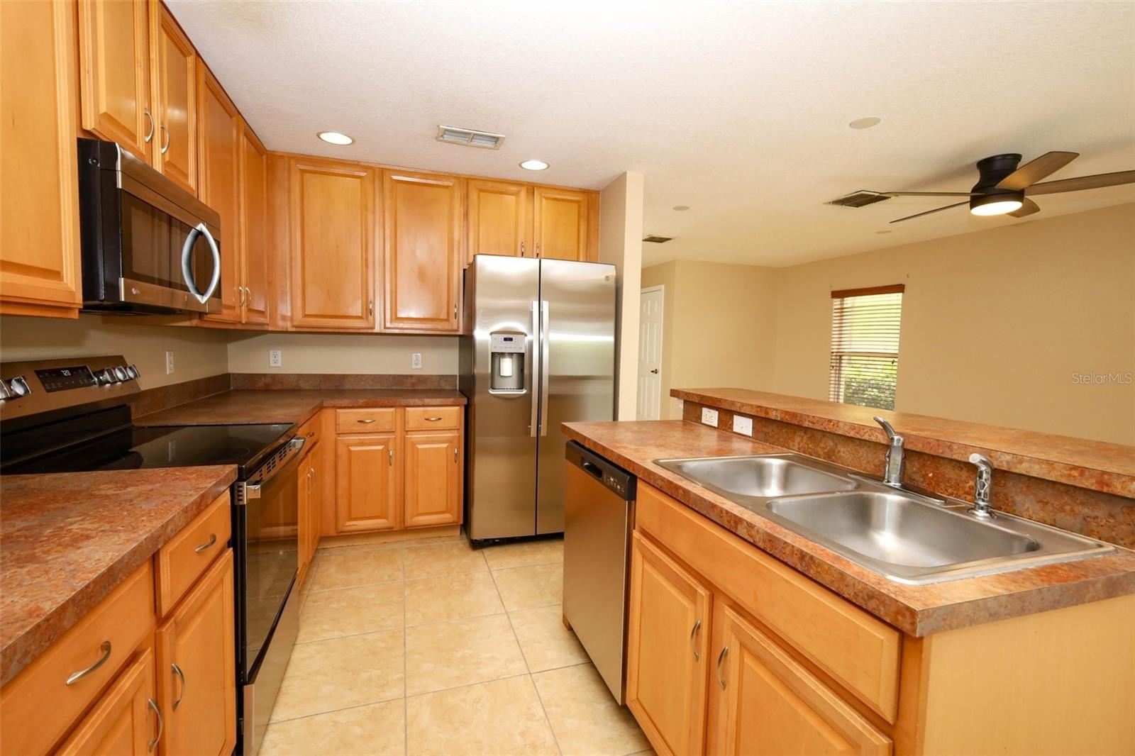 HAWTHORNE GLEN TWNHMS - Residential