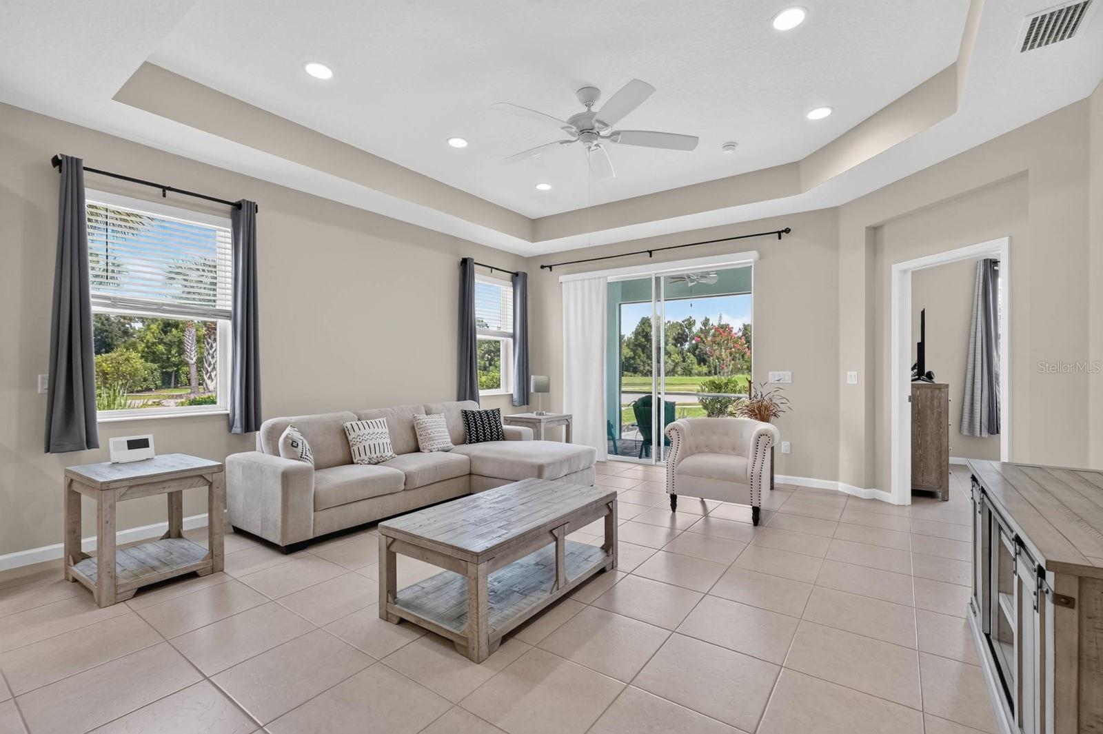 LATITUDE/DAYTONA BEACH PH 3B - Residential